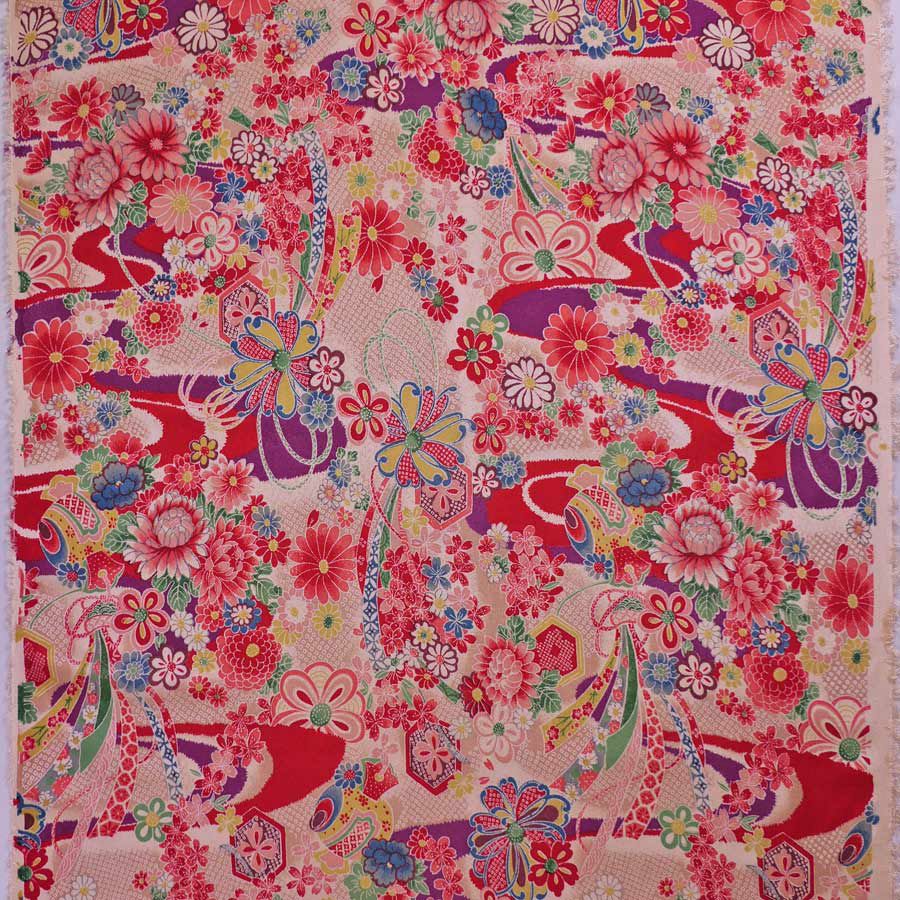 一越ちりめん・しぼりに花のし小槌文様（赤）