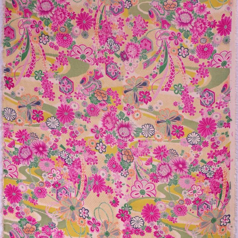 一越ちりめん・しぼりに花のし小槌文様（黄緑）