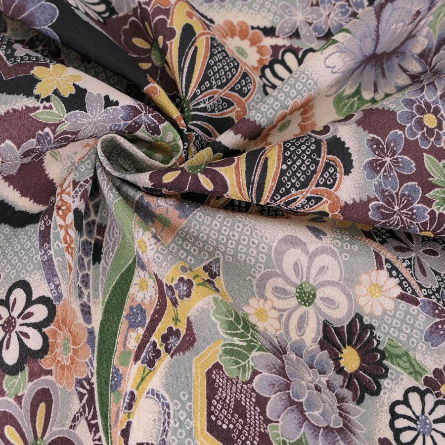 一越ちりめん・しぼりに花のし小槌文様（黒）