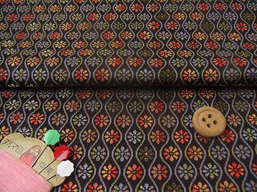 裂地・立涌花紋（黒）