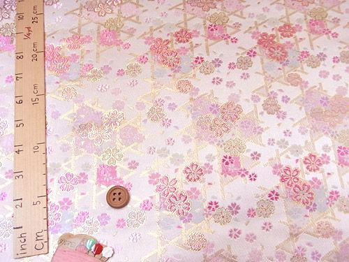 金らん・かごめ桜(白)