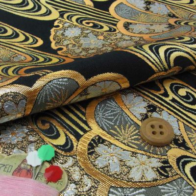 金襴生地(金らん) 桜取り花文様(黒) 10cm単位 切り売り |生地 和 金襴生地(金らん) 桜取り花文様(黒) 10cm単位 切り売り |生地 和
