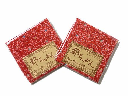 ちりめんカットクロス・菊紋（赤）23×33cm