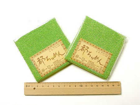 ちりめんカットクロス・鮫小紋（緑）23×33cm