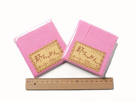 ちりめんカットクロス・鮫小紋（ピンク）23×33cm