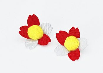 ちりめんつるし飾りパーツ（完成品）・椿(小)