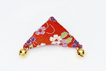 ちりめんつるし飾りパーツ（完成品）・三角（赤）