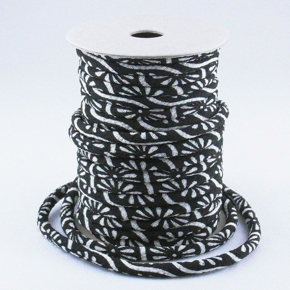 ちりめん丸ひも・小紋調柄・３ミリ（実寸約4ミリ）　菊たてわく