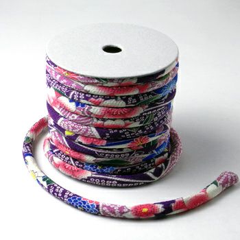 ちりめん丸ひも・柄・８ミリ（実寸約9-10ミリ）　桜かのこ・紫