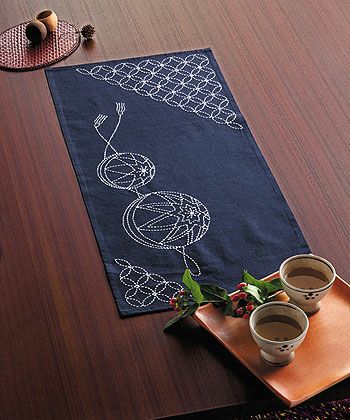 刺し子キット・テーブルセンター 手まりと七宝つなぎ