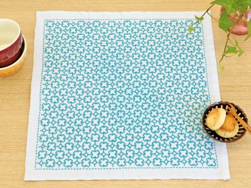 刺し子キット・一目刺しの花ふきん（クロスつなぎ）