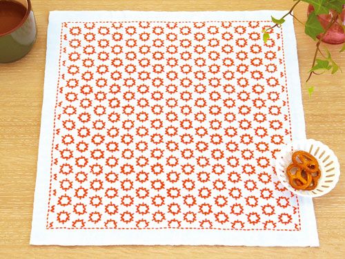 刺し子キット・一目刺しの花ふきん（こんぺいとう）