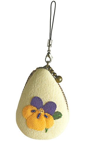 あまいより、あまずっぱい。いちごのマカロンポーチ作り。diy