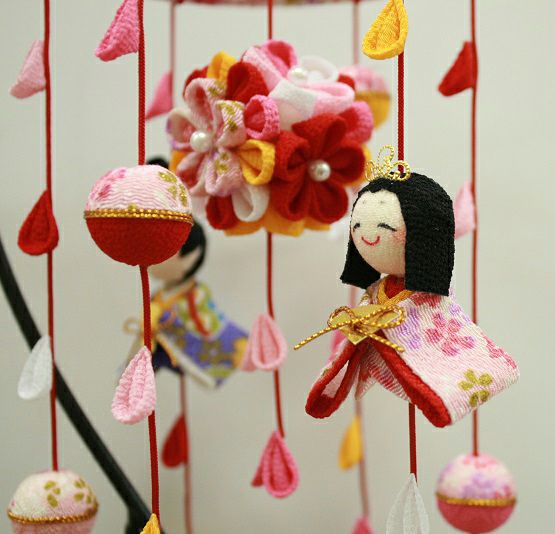 ひな祭りキット・つまみ細工のつるし雛 |生地 和柄/和布/ちりめん手芸 