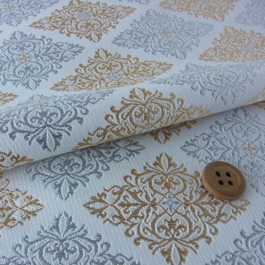 金襴生地(金らん)金銀菱紋様(白)