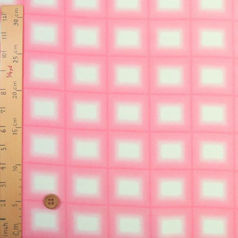 一越ちりめん生地 格子ぼかし(ローズピンク)