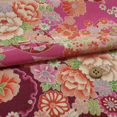 一越ちりめん生地 青海波に御所車(ピンク/赤紫) 10cm単位 切り売り