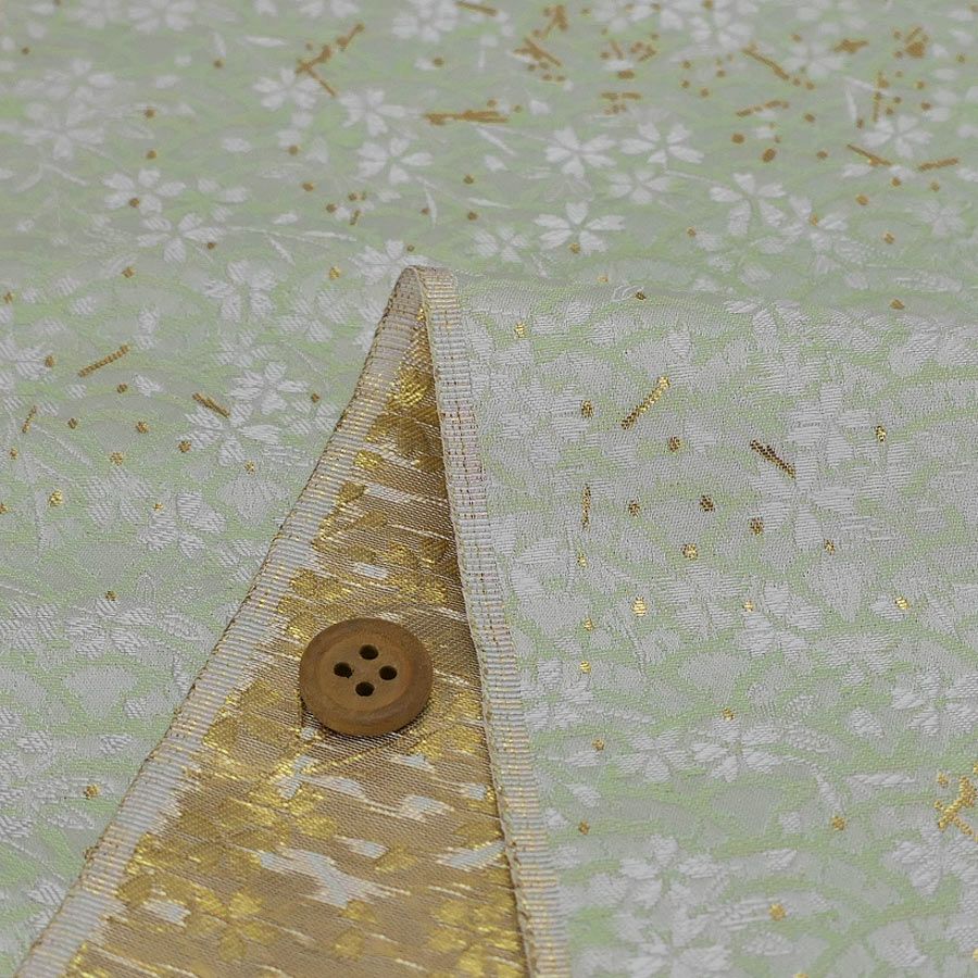 金襴生地(金らん) さくら青海波に金散らし(淡わさび)