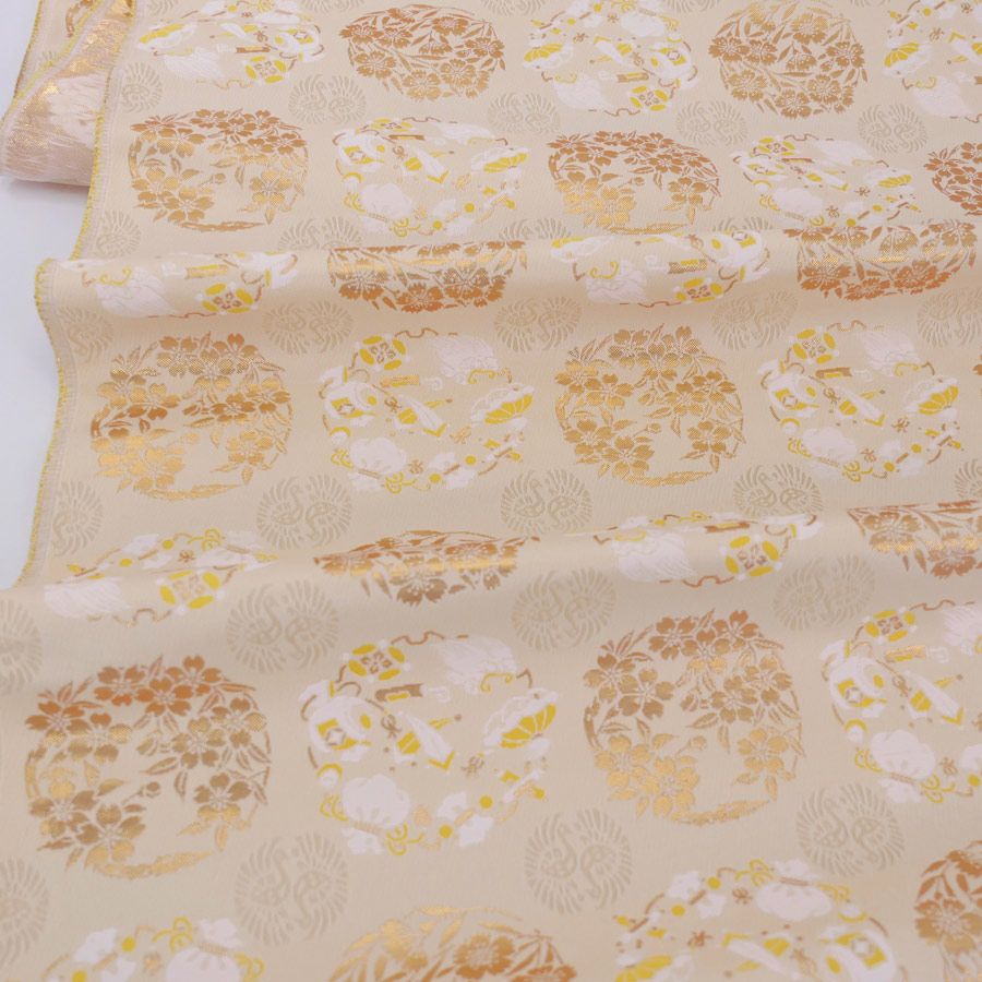 金襴生地(金らん) 花丸と宝尽くし(クリームベージュ)
