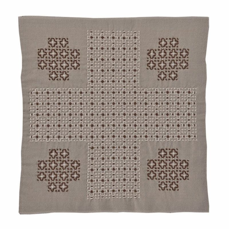 刺し子キット 花ふきん Textile Lab・Pray 祈り (トープ) オリムパス製絲刺子キット AYUFISH int. ひとめ刺し技法