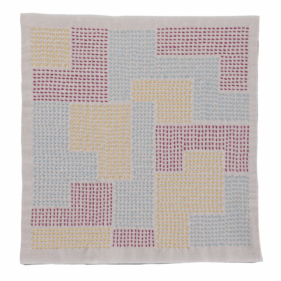 刺し子キット 花ふきん Textile Lab・Block ブロック (アーモンドミルク)  オリムパス製絲刺子 AYUFISH int.デザイン 初心者中級者向き