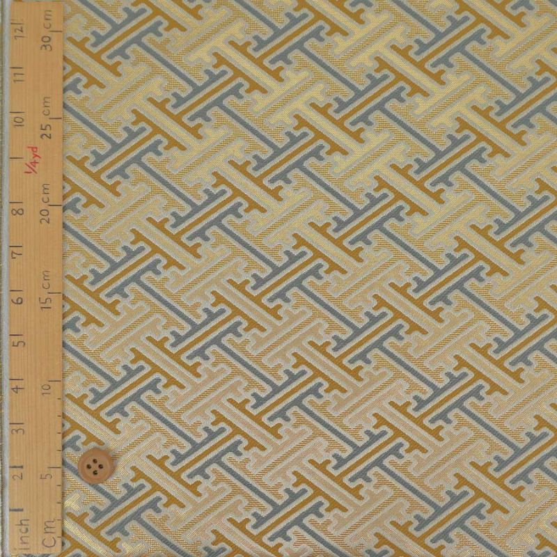金襴生地(金らん) かわりさやがた(ゴールドベージュ) 10cm単位 切り売り さや型模様 紗綾型文様 袴生地 金色 かっこいい西陣織 サヤ型