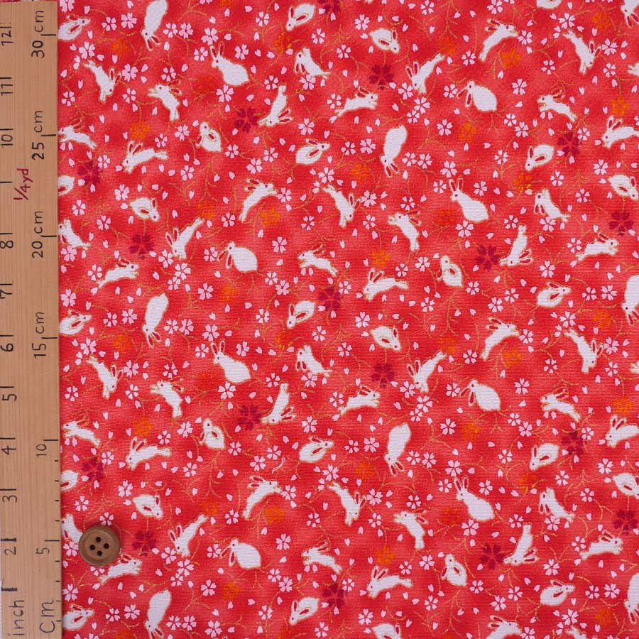 ちりめん生地・うさぎと桜(赤) 10cm単位 切り売り レーヨンちりめん生地 ウサギ柄縮緬 兎兔さくら 可愛いチリメン