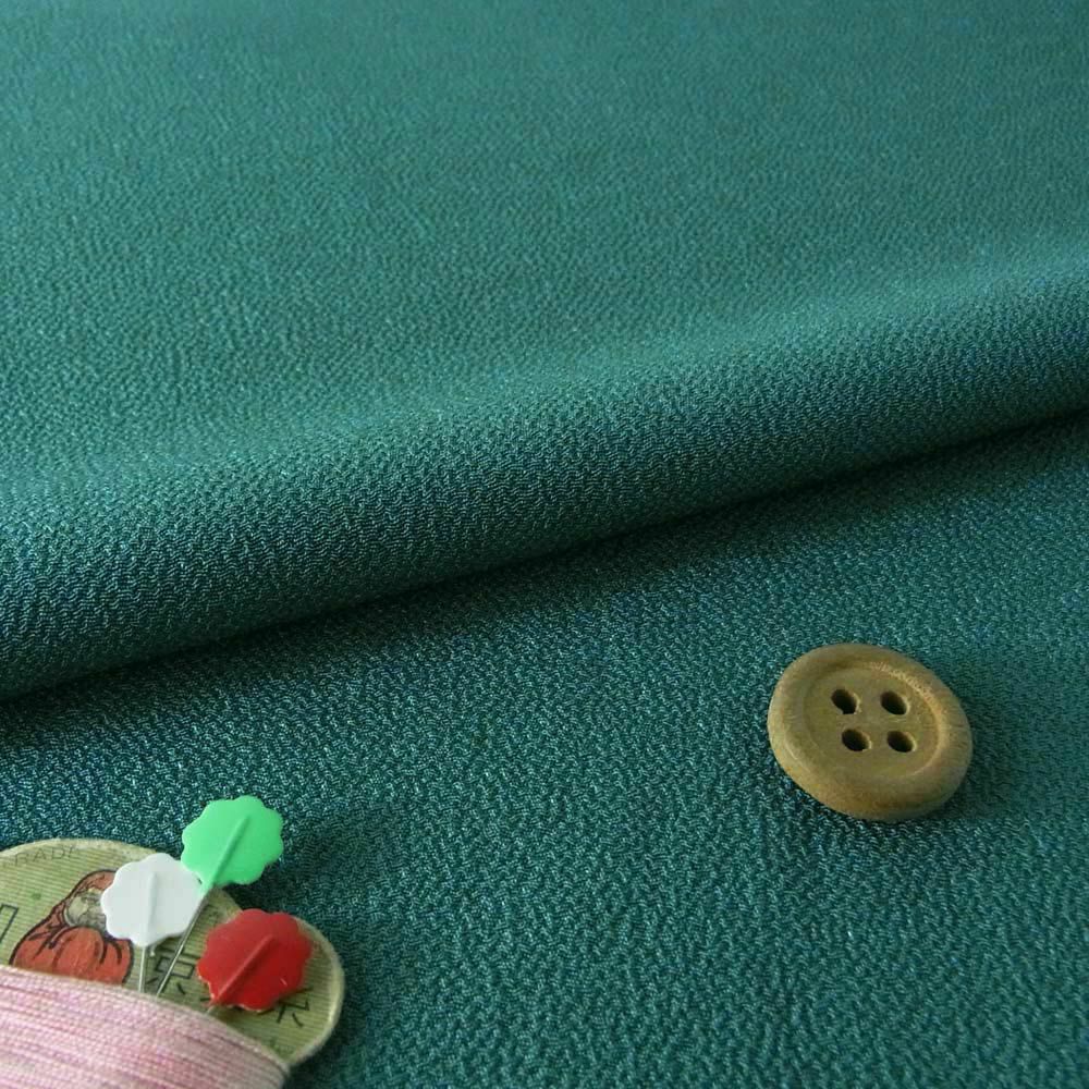 つまみ細工用カット済み生地・一越ちりめん(青碧/せいへき) 3cm角 裁断済みひとこし縮緬30ミリ角 くすんだ青緑 あおみどり ブルー