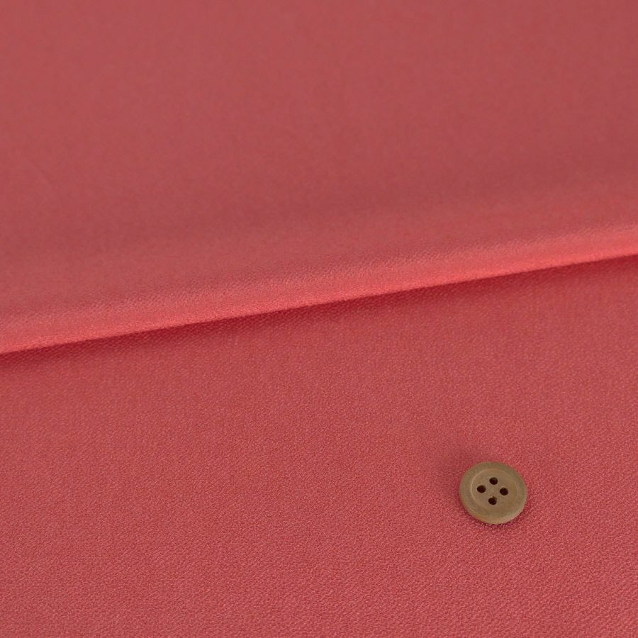 つまみ細工用カット済み生地・小シボ(一越)ちりめん(洗朱/あらいしゅ) 3cm角 裁断済みひとこし縮緬30ミリ角 濃いコーラルピンク サーモン