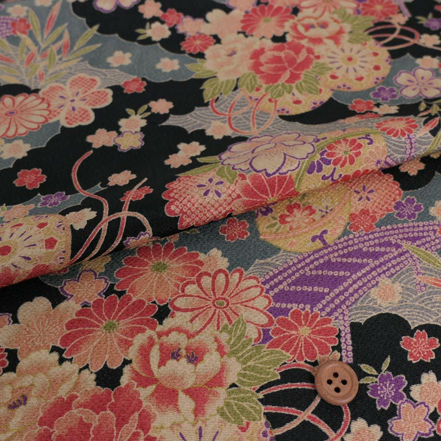古布調ちりめん生地 雲取り地に花と橋(黒) 10cm単位 切り売り レーヨンチリメン布地 縮緬手芸用 古典柄 アンティーク調伝統柄