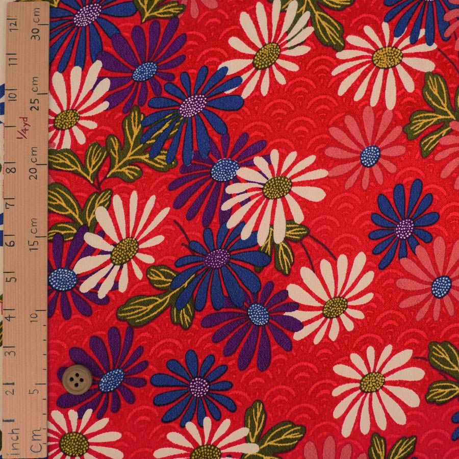 一越ちりめん生地 青海波に菊(赤) 10cm単位 切り売り ひとこしちりめん布地 縮緬チリメンモダン和風柄 花柄 おしゃれ