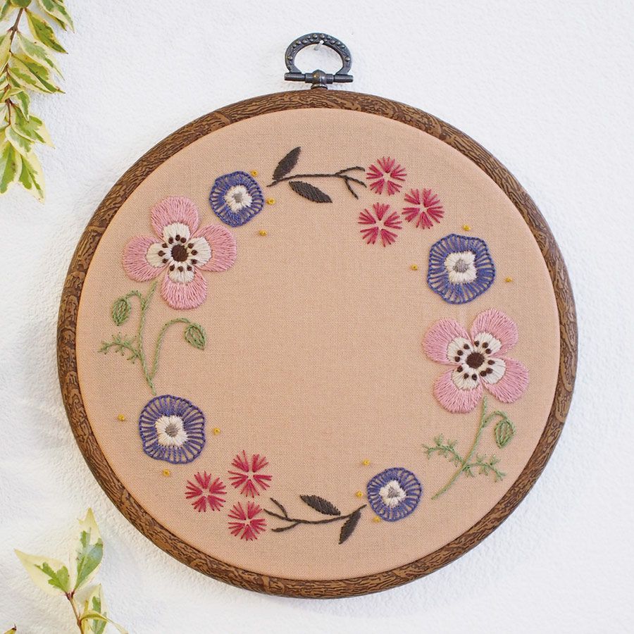 フランス刺しゅうキット GARDEN PARTY アネモネのリース(フープ付) ししゅうキット かわいい柄 ボタニカルのリース オリムパス製絲