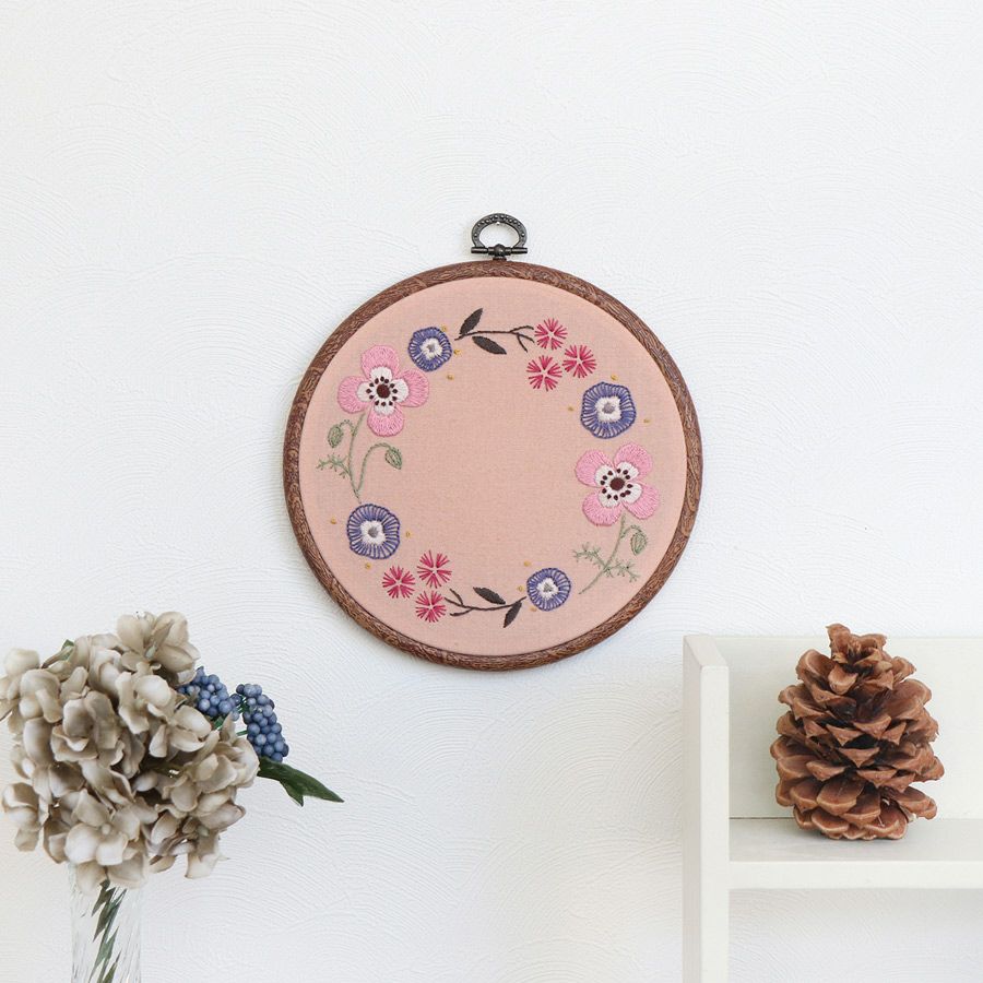 フランス刺しゅうキット GARDEN PARTY アネモネのリース(フープ付) ししゅうキット かわいい柄 ボタニカルのリース オリムパス製絲
