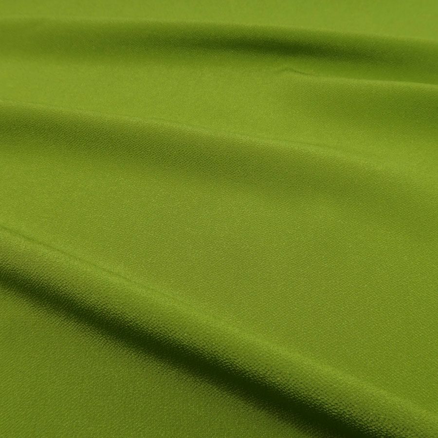 つまみ細工用カット済み生地・一越ちりめん(鶸萌黄ひわもえぎ) 3cm角 20枚/100枚[M便 1/200] 裁断済みひとこしちりめん カット済縮緬布地 3センチ角 黄緑色