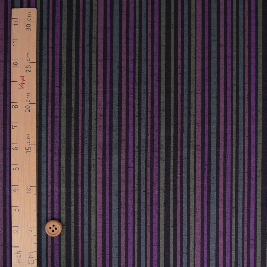 和柄コットン生地 多色の滝筋縞模様(深紫) 10cm単位 切り売り 滝筋染文様 サザンクロス 和調木綿布地 ストライプ柄 パープル
