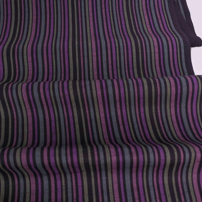 和柄コットン生地 多色の滝筋縞模様(深紫) 10cm単位 切り売り 滝筋染文様 サザンクロス 和調木綿布地 ストライプ柄 パープル