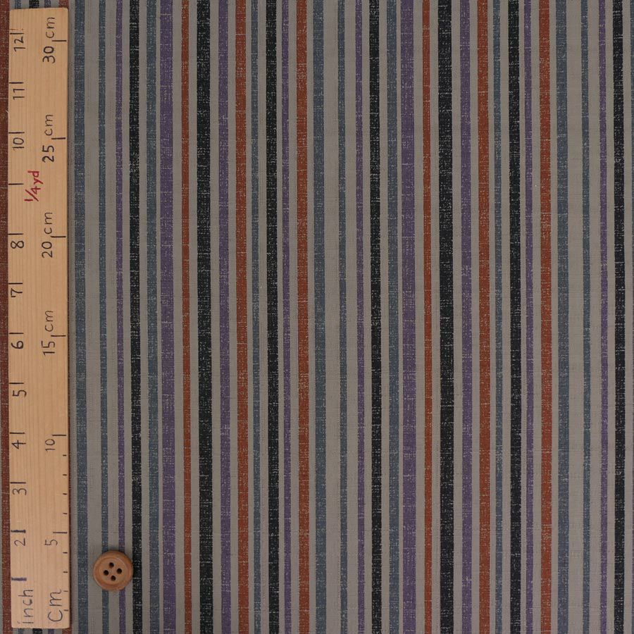 和柄コットン生地 多色の滝筋縞模様(グレー) 10cm単位 切り売り 滝筋染文様 サザンクロス 和調木綿布地 コットンこばやし グレイ