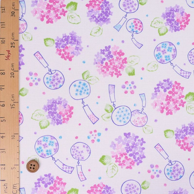 コットン生地 あじさいと風鈴(白) 10cm単位 切り売り[M便 1/32] 甚平生地 女の子じんべい布地 ハンドメイド子供シャツ 紫陽花柄