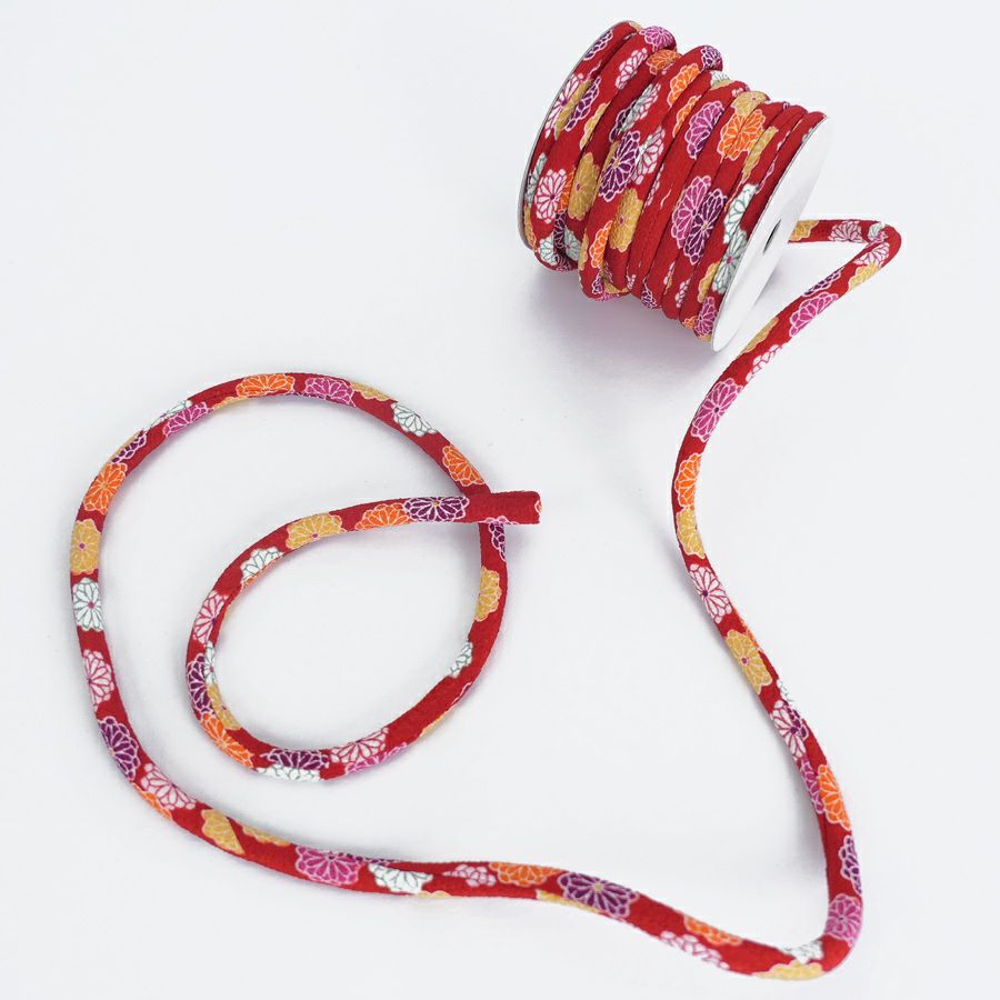 ちりめん丸ひも・柄・8ミリ(実寸約8-10ミリ) 菊姫・赤