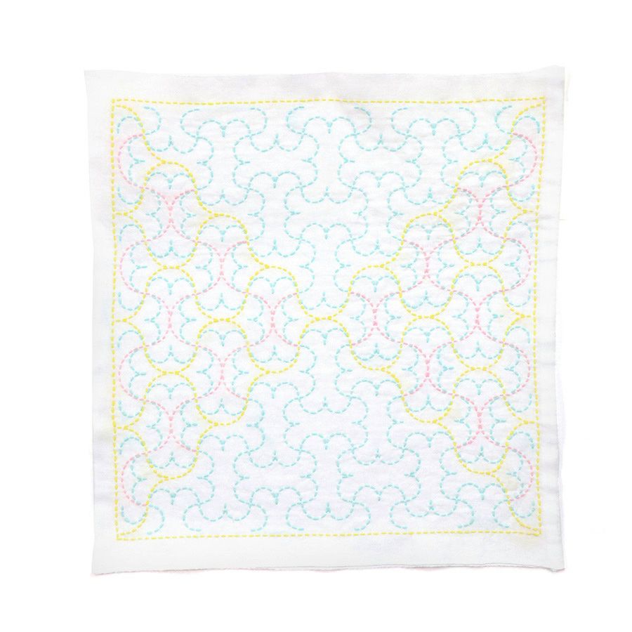  刺し子キット 花ふきん「和-Nagomi」半丸つなぎ