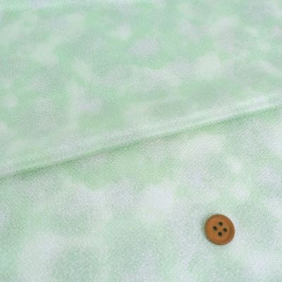 小幅ちりめん生地 干支向き キラキラ銀の丸ぼかし (グリーン) 10cm単位 切り売り