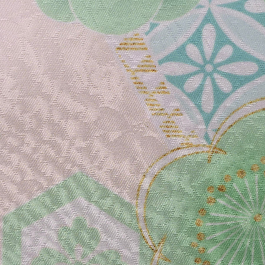 着物用洗える生地 梅花に手まりと糸巻き(淡緑) 1反売り(約12m)