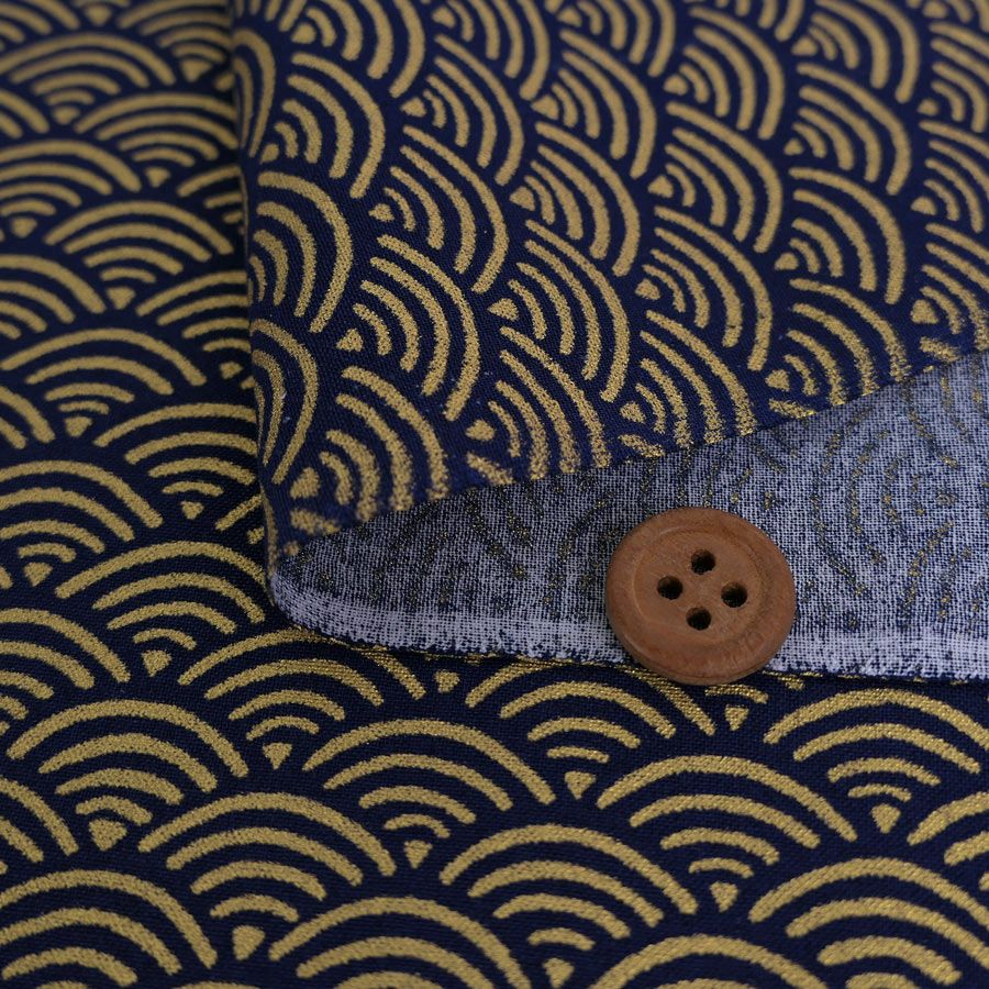  和柄コットン生地 煌めく青海波(金/濃紺) 10cm単位 切り売り