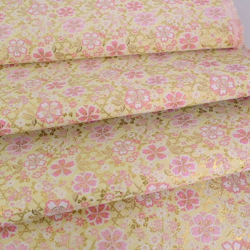 金襴生地(金らん) 金のかごめに桜づくし(クリームイエロー)