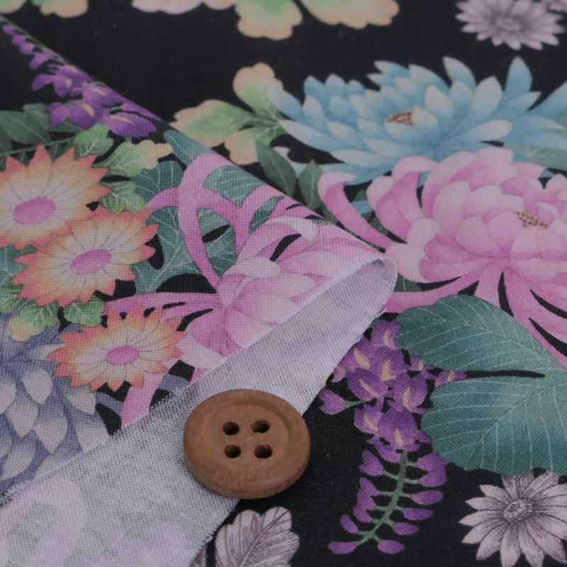 和柄コットン生地 大輪菊の花寄せ(黒) 10cm単位 切り売り