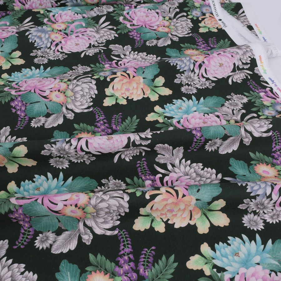 和柄コットン生地 大輪菊の花寄せ(黒) 10cm単位 切り売り