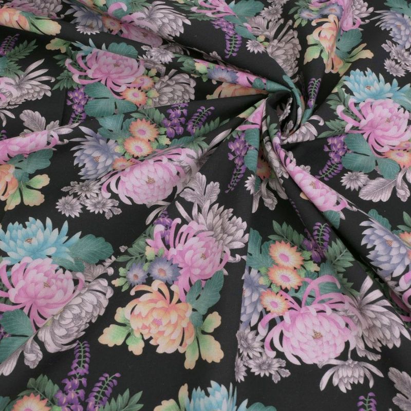 和柄コットン生地 大輪菊の花寄せ(黒) 10cm単位 切り売り