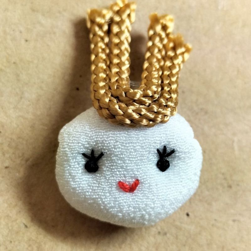 ちりめん手芸キット なかよしドールのチャーム・2個セット ちょっと懐かしい和のドールを手作り♪レトロな可愛さの縮緬細工