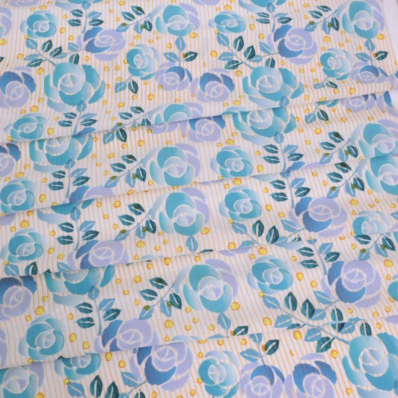 ポリちりめん生地 縞にばら(水色) 10cm単位 切り売り ポリエステルちりめん ポリ縮緬 洋風 薔薇 バラ 縦縞ストライプ