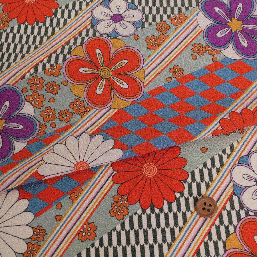 ポリちりめん生地 斜め市松に花(浅緑) 10cm単位 切り売り 衣装向き洗えるちりめん よさこい 水洗い可能 昭和レトロ和柄